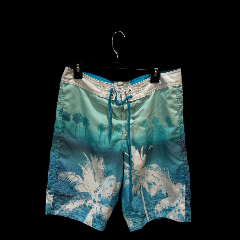 Hollister Men's Blue White Board Shorts Size M